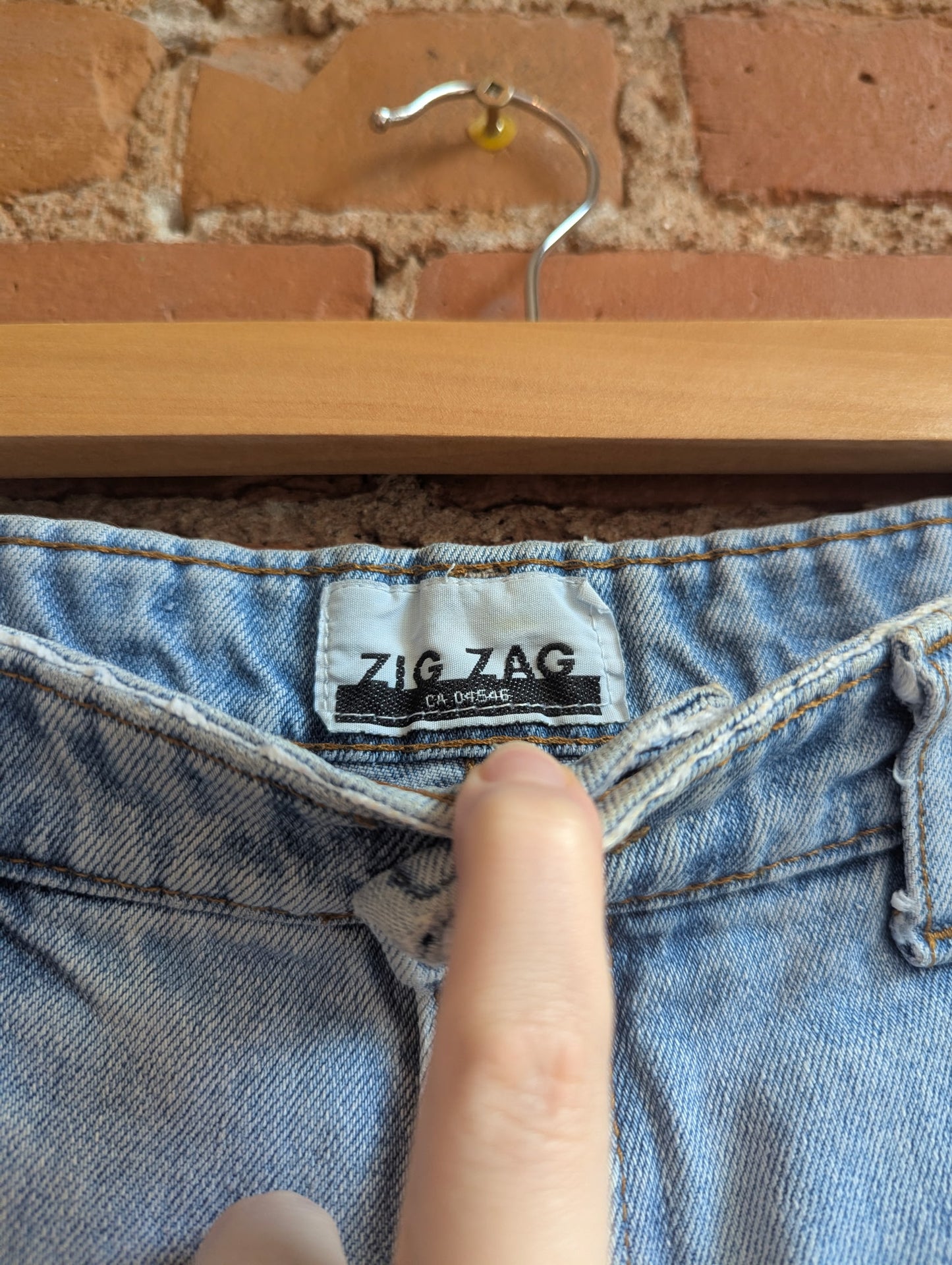 1990s Zig Zag Light Wash Denim Cutoff Shorts With Bleach Details