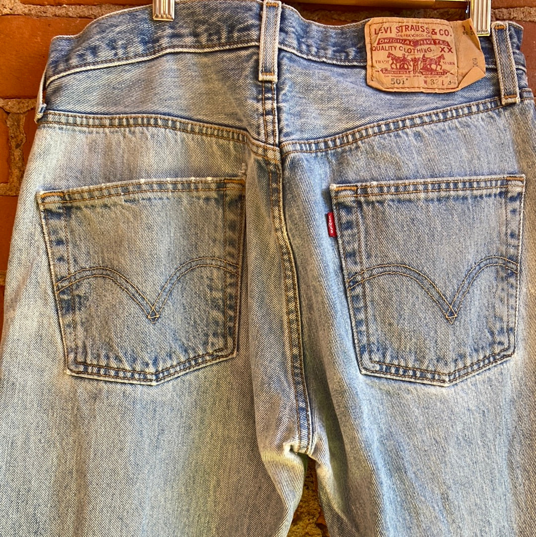 Levi’s Denim with Added Daisies