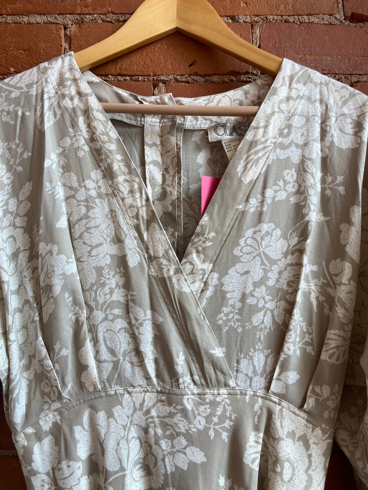 1990s Class Clothing Button Back Beige and White Floral Print Midi Dress