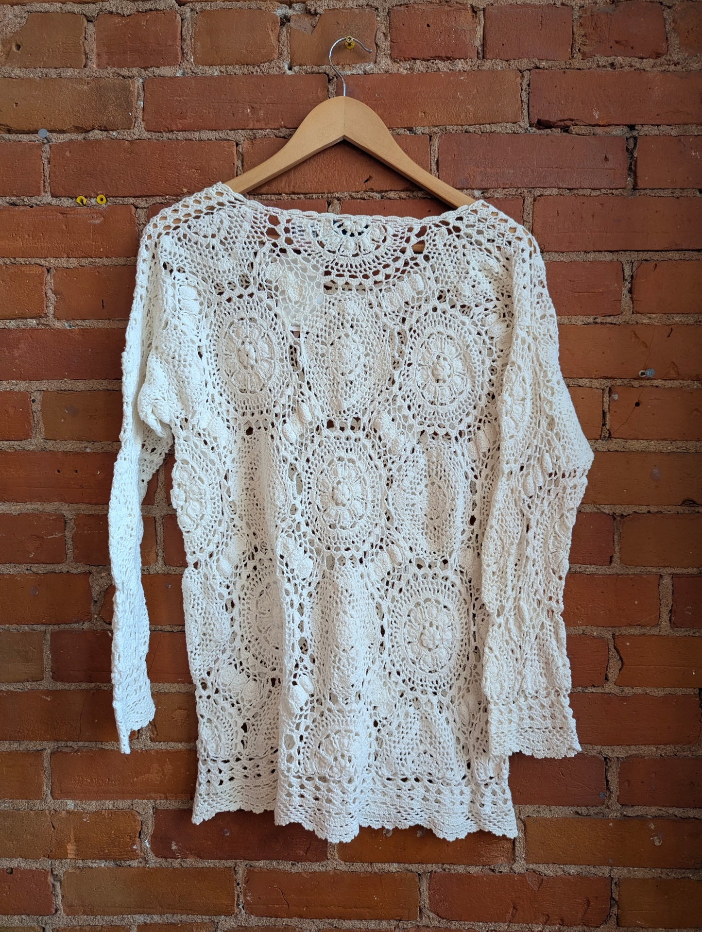 1990s Casual Connection Cream Crochet Long-Sleeve Top