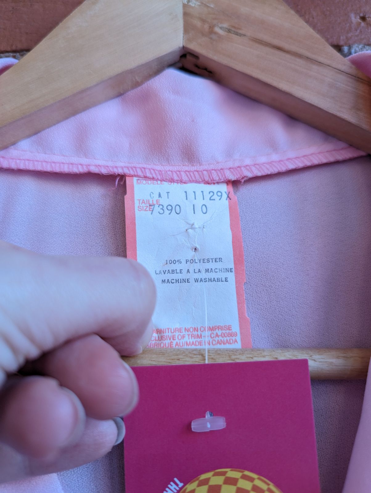 1970s Baby Pink Short Sleeve Blouse With Embroidered Details