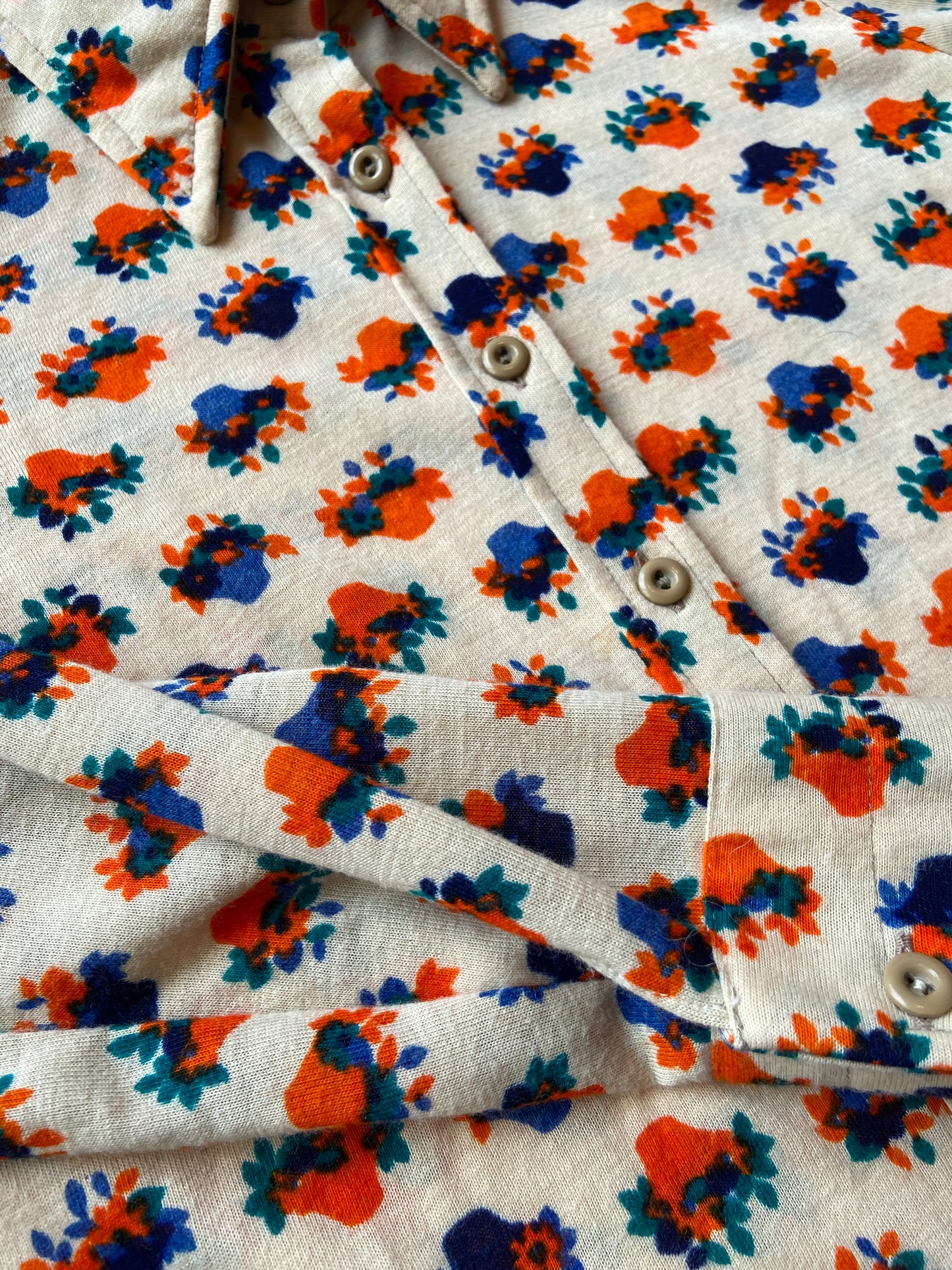 70's Blue & Orange Flower Basket Print Button-Up