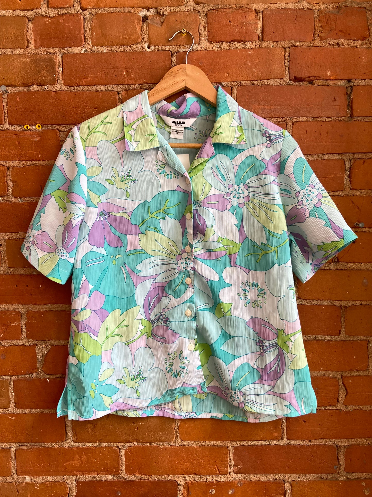 Hawaiian Print Button Up