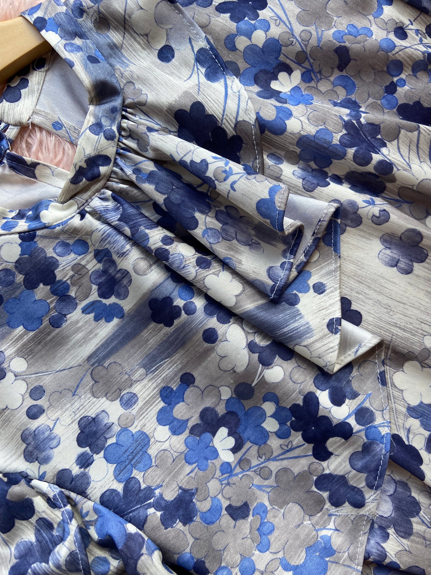 Floral handmade dress with tie