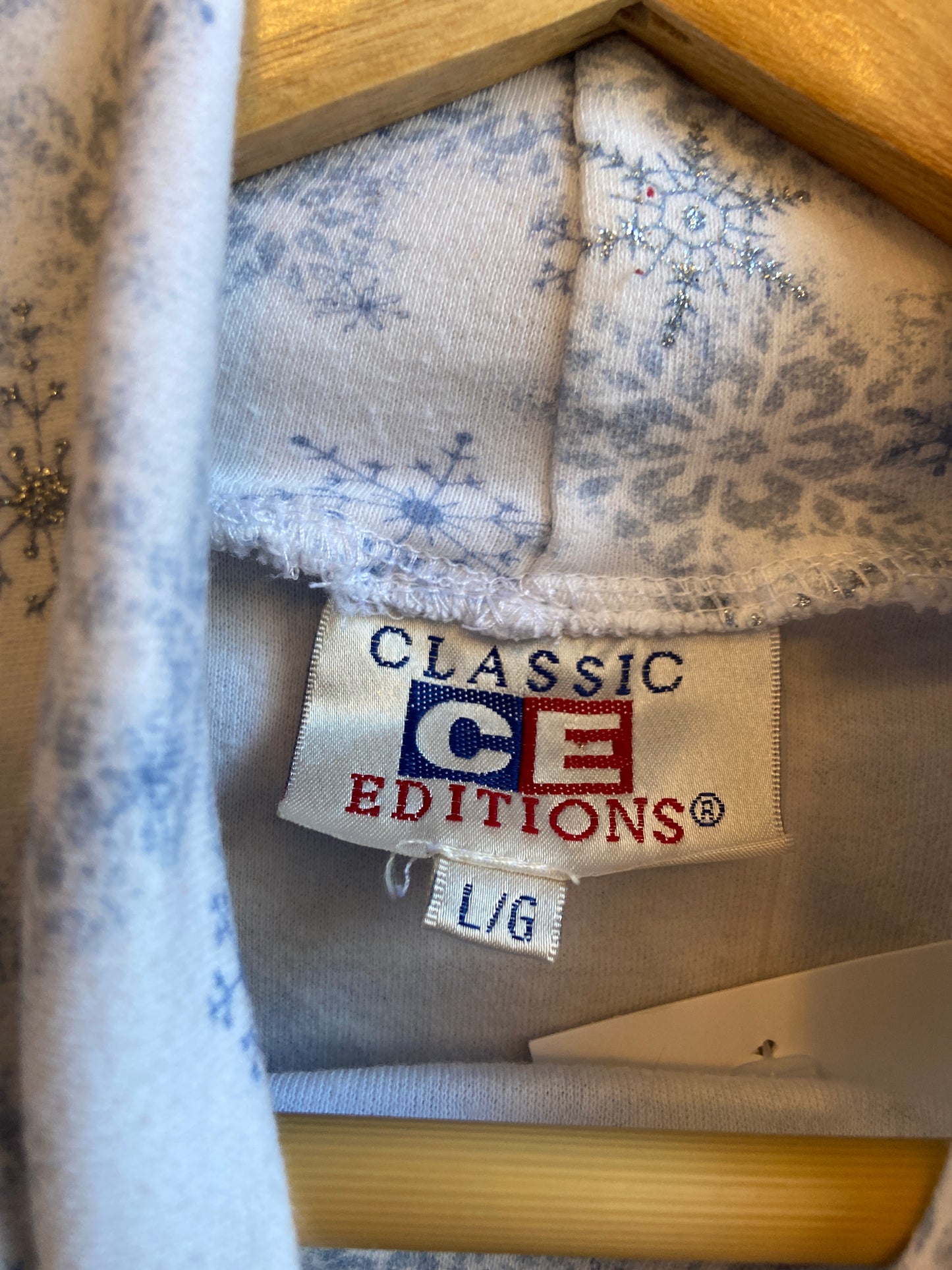 Turtleneck with Snowflake Print