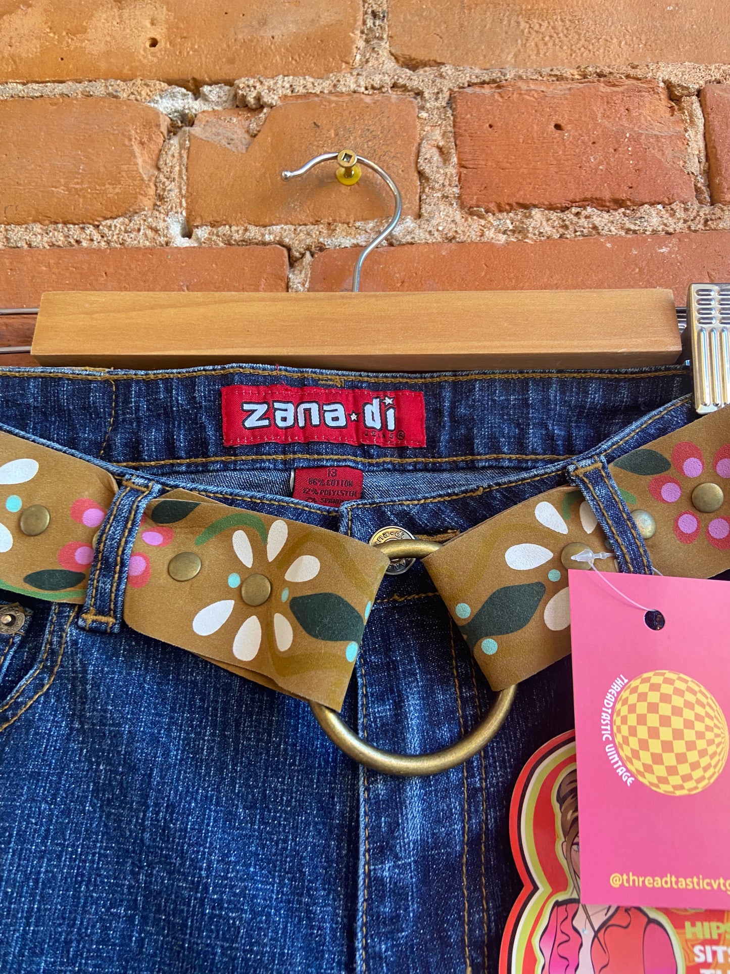 1990s/Y2K Zana Di Dark Wash Flare Jeans With Groovy Faux Suede Belt
