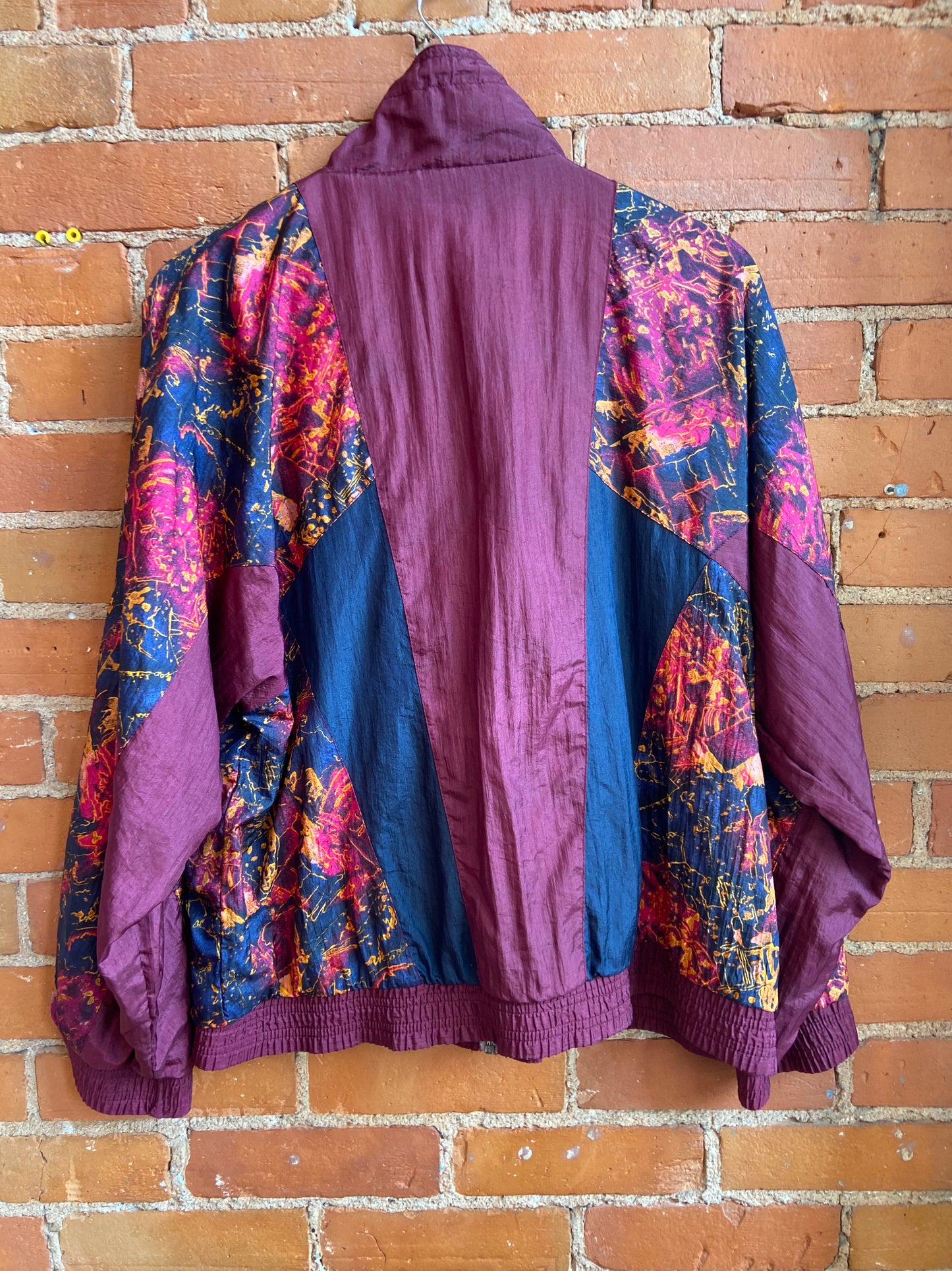 Pattern Wind Breaker Maroon