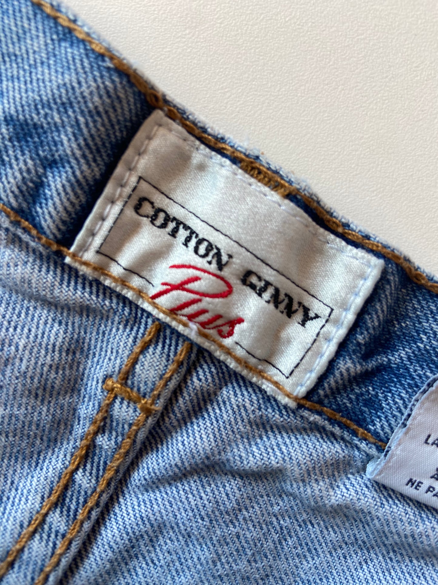 90’s Cotton Ginny Light Wash Denim Shorts