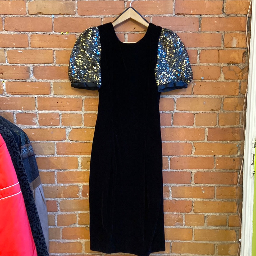 80’s Puff Sleeve Black Velvet Dress
