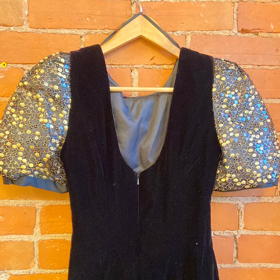 80’s Puff Sleeve Black Velvet Dress