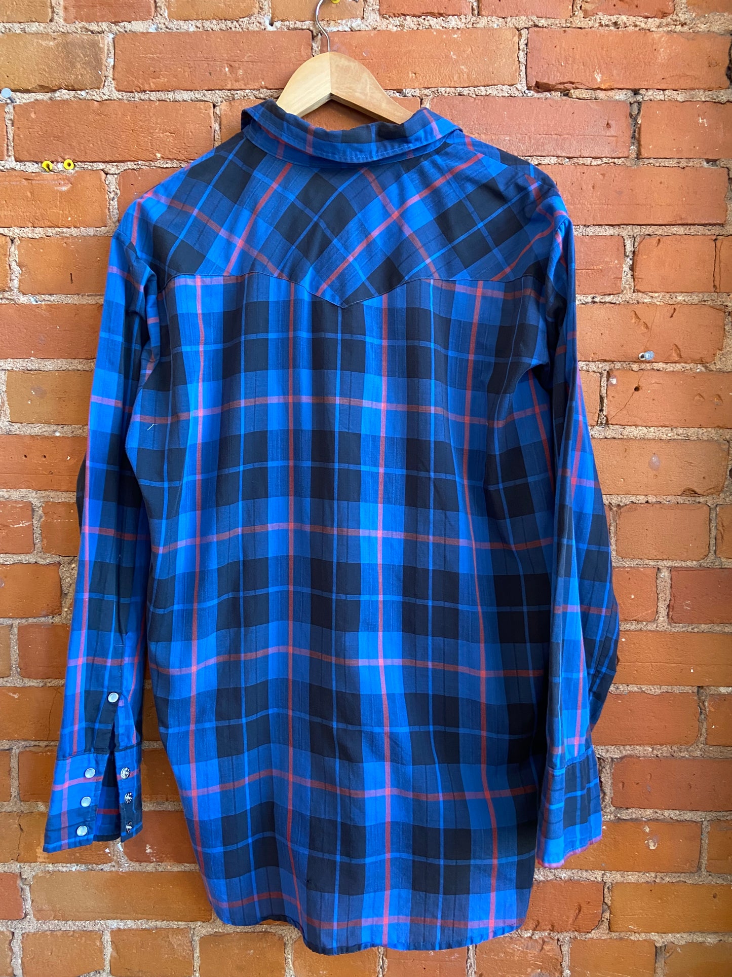 MWG Plaid Western Shirt with Domes