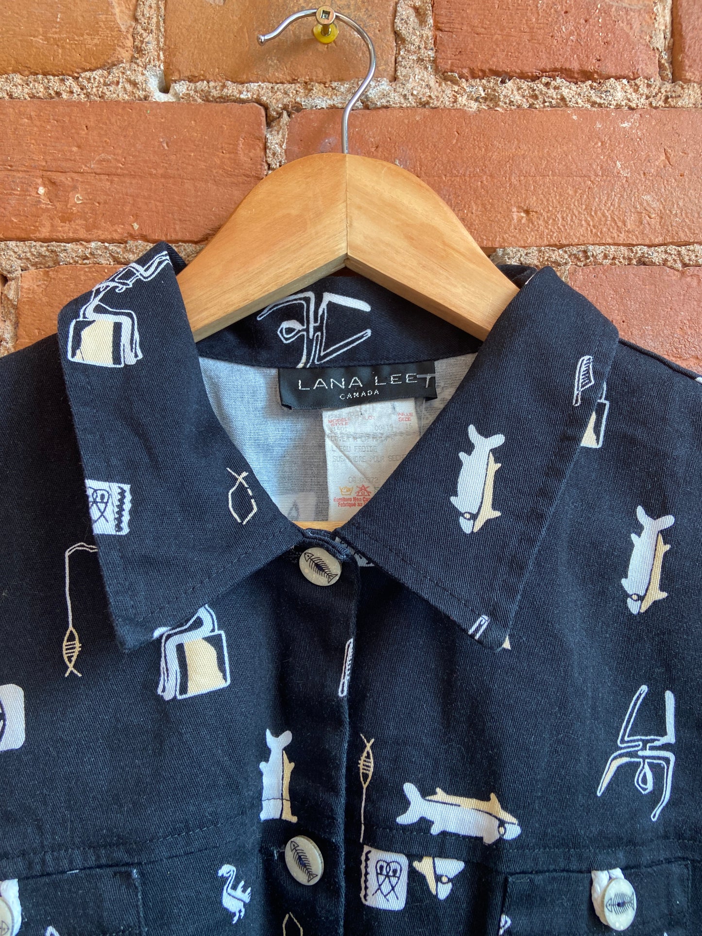 1990s Lana Lee Black Three-Quarter Sleeve Jacket With Abstract Fish Print