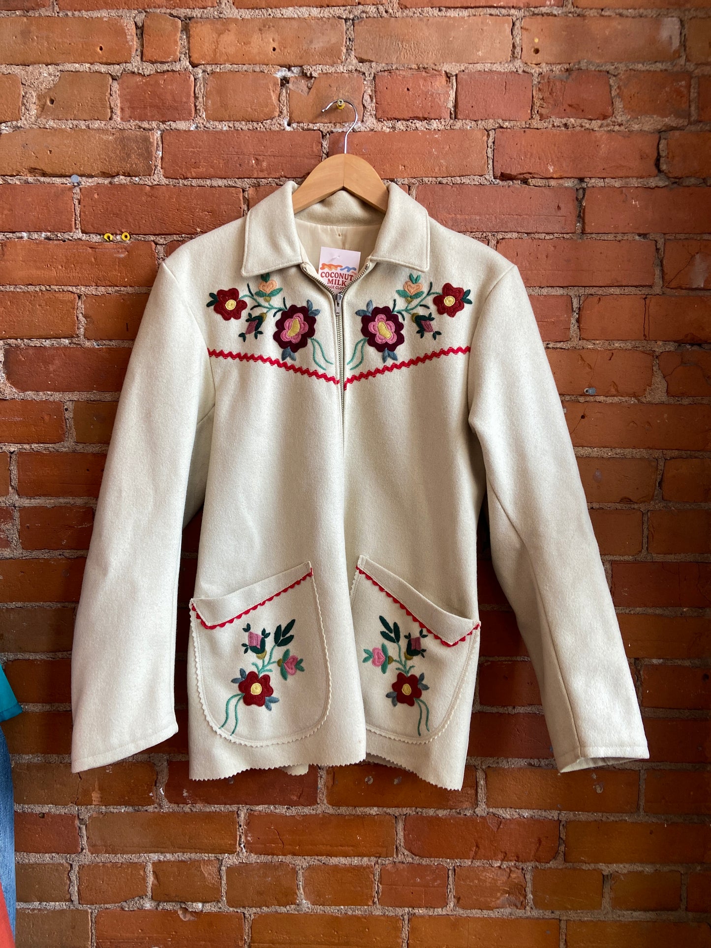 Hanmade Wool Embroidered Jacket