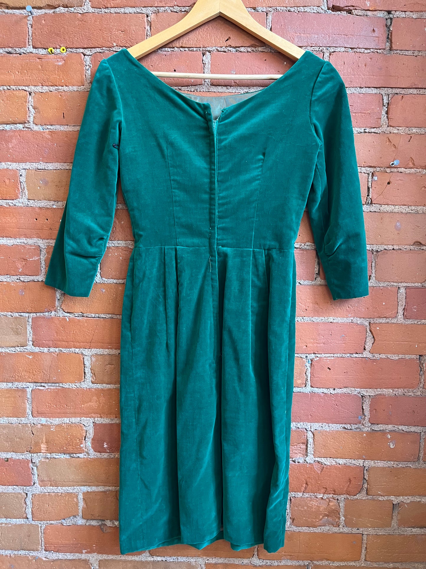 60's Kelly Green Boat Neck Velvet Dress