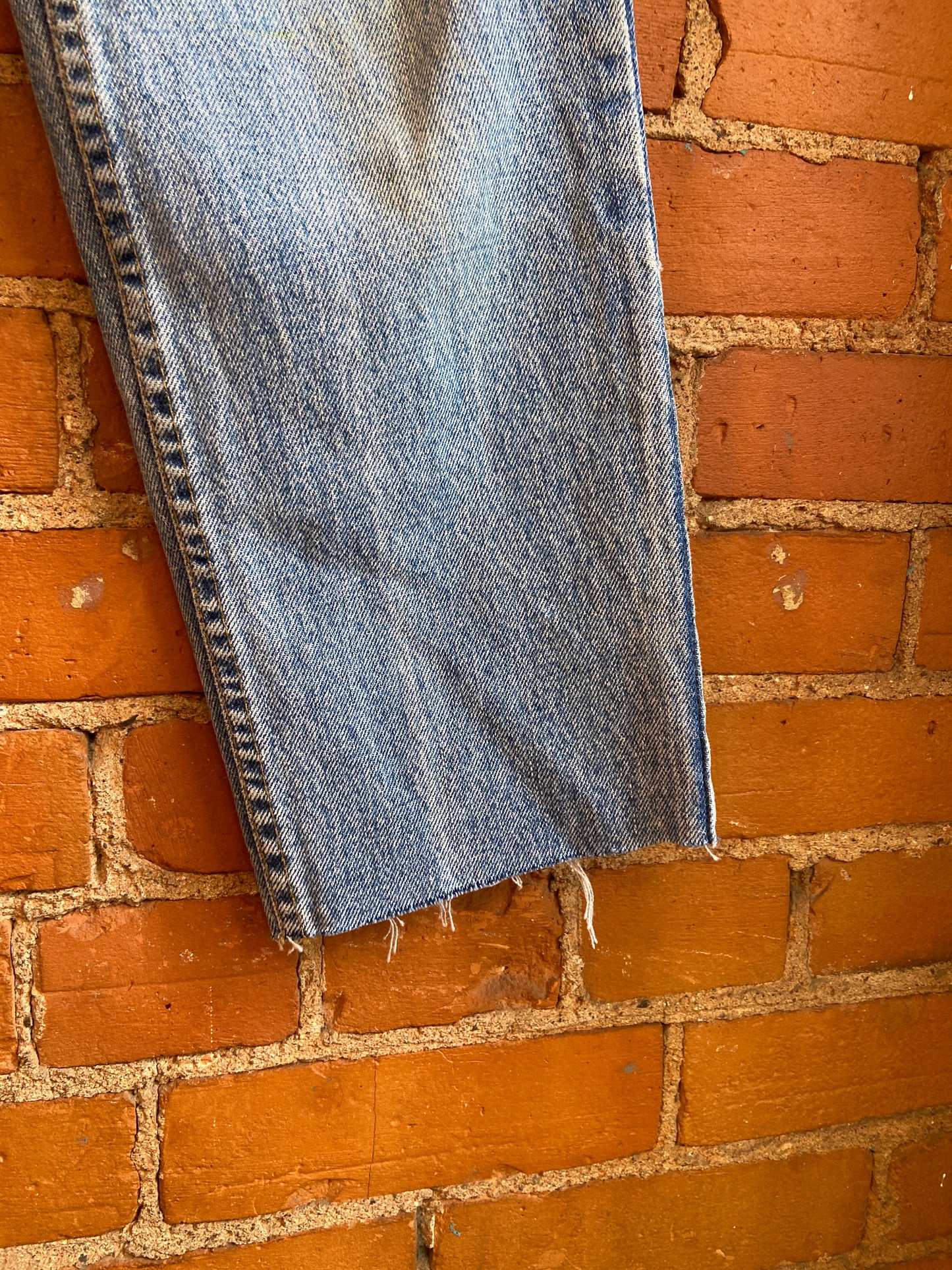 Levi's Distressed Lightwash 619 Orange Tab Denim