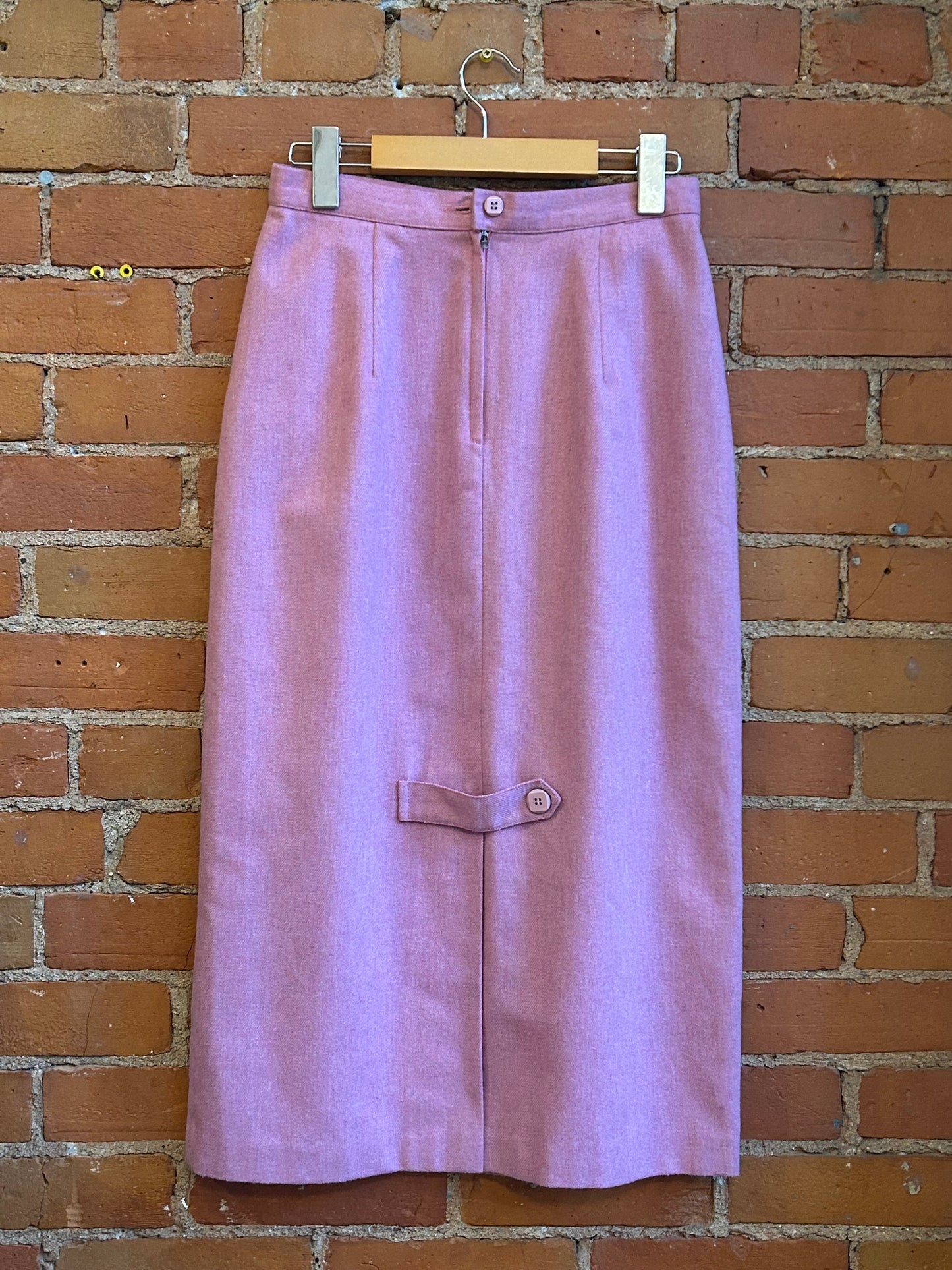 Pink pencil skirt