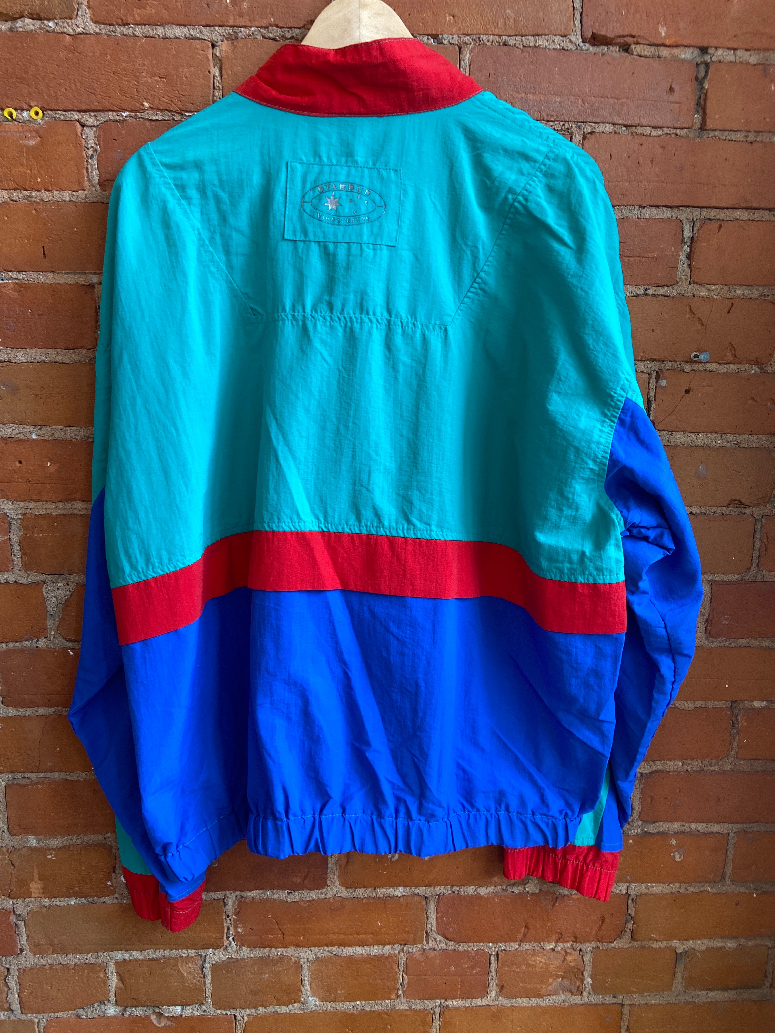 Looking Back Vintage Apparel – The Neighbourhood Vintage Store