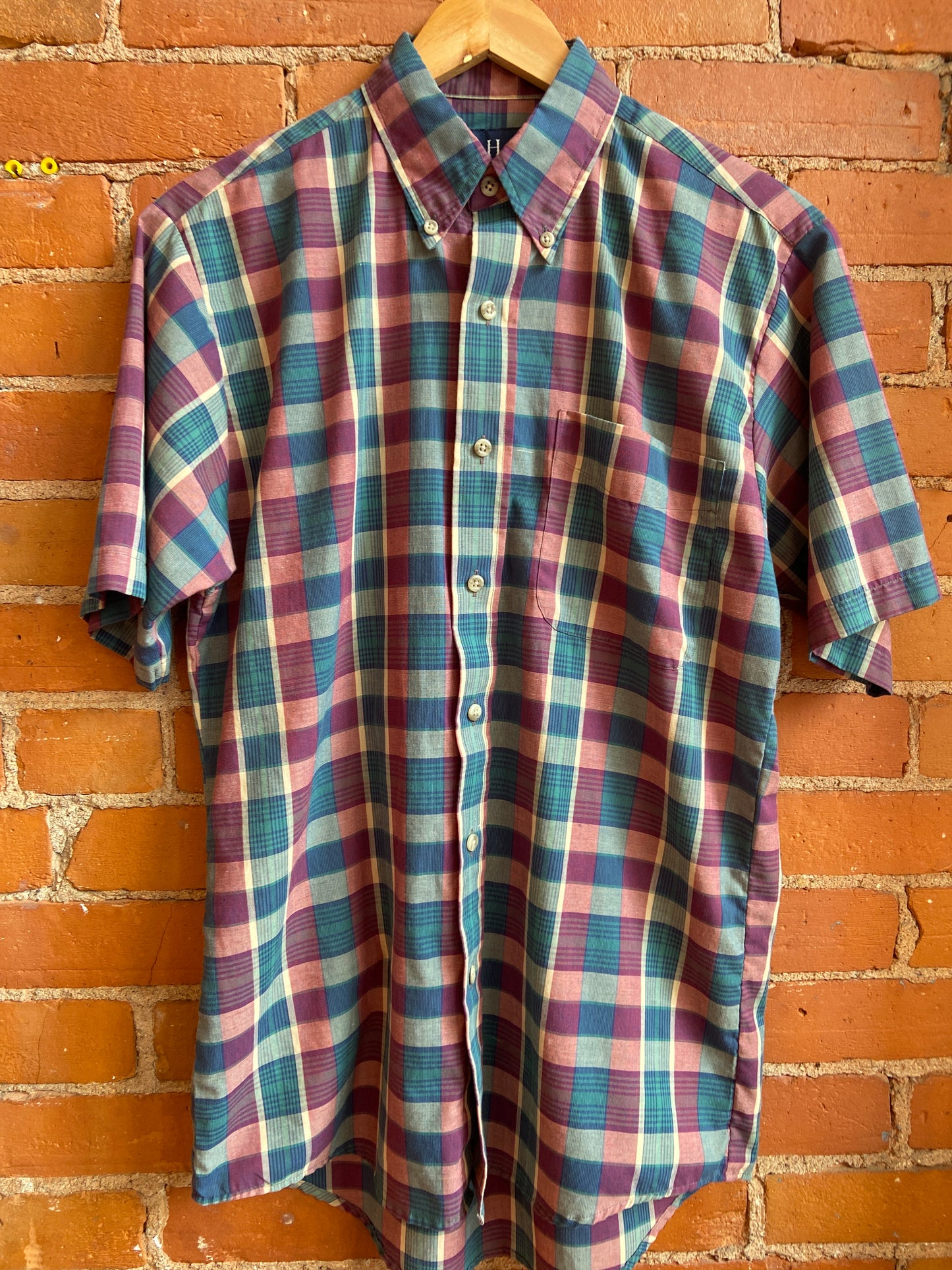 Maroon & Green Plaid Short-Sleeve Button-Down