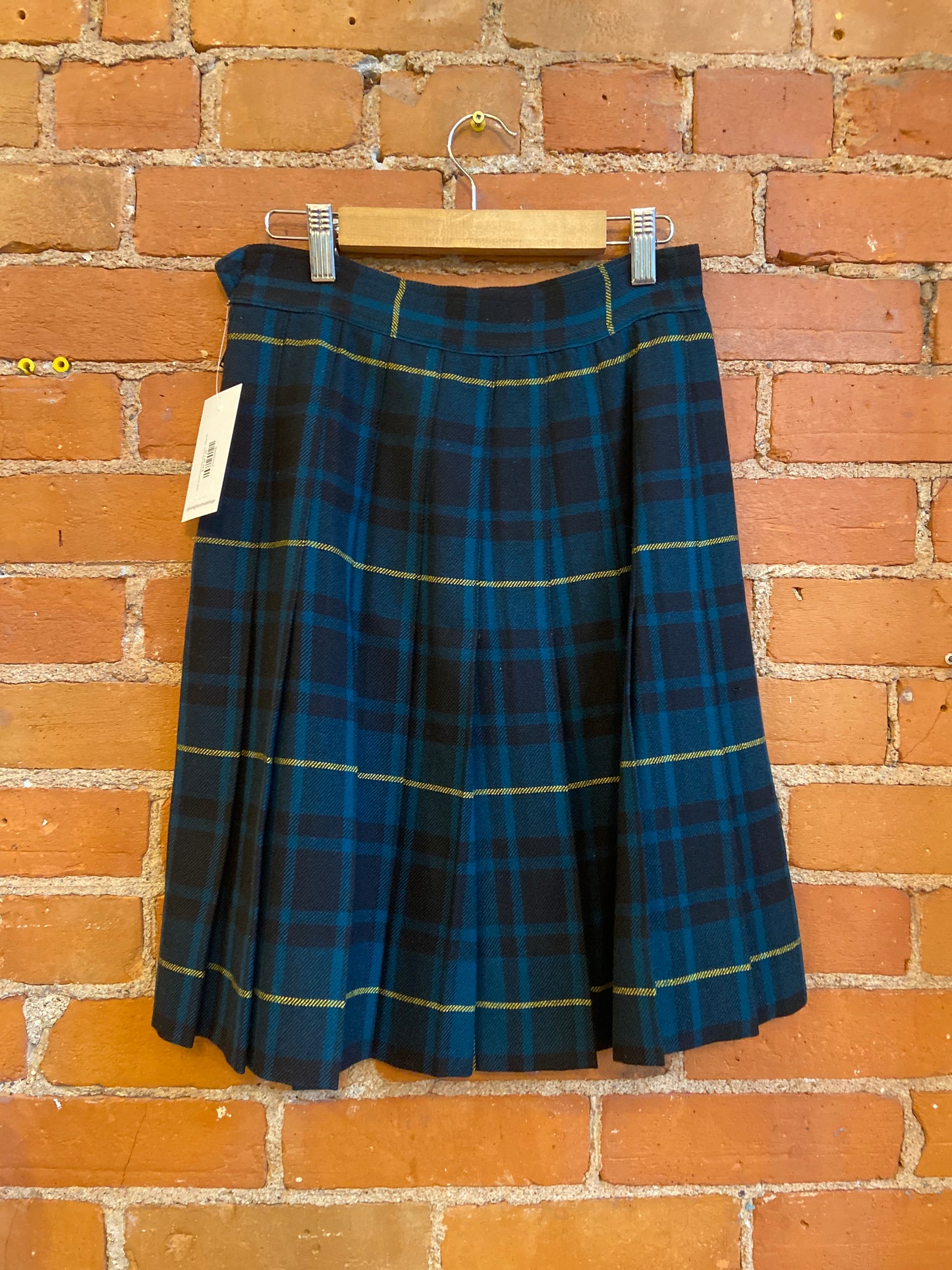 1960s Pleated Wool Skirt With Green, Yellow and Black Plaid Pattern