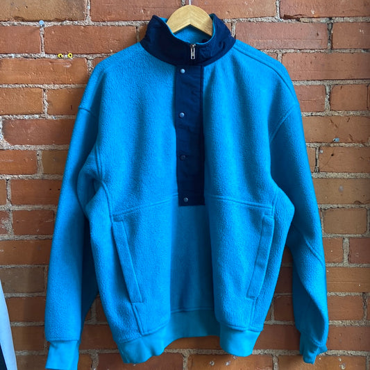 Gap Fleece Button Up