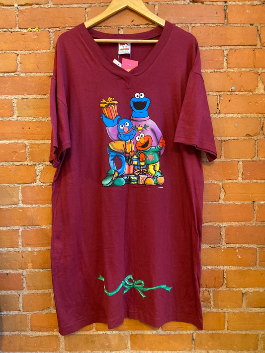 1990s NWT Novel Teez Burgundy Sleep Shirt With Christmas Themed Sesame Street Graphic