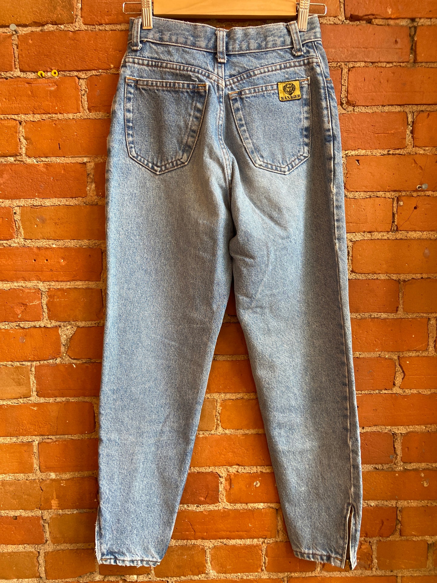 90s Manager Jeans
