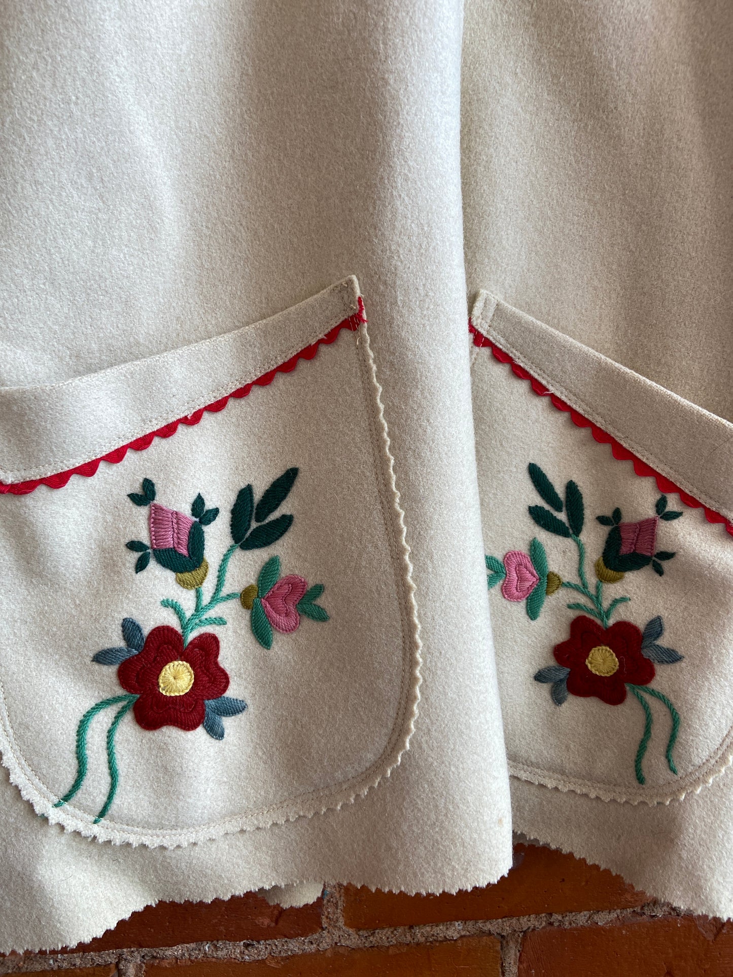 Hanmade Wool Embroidered Jacket