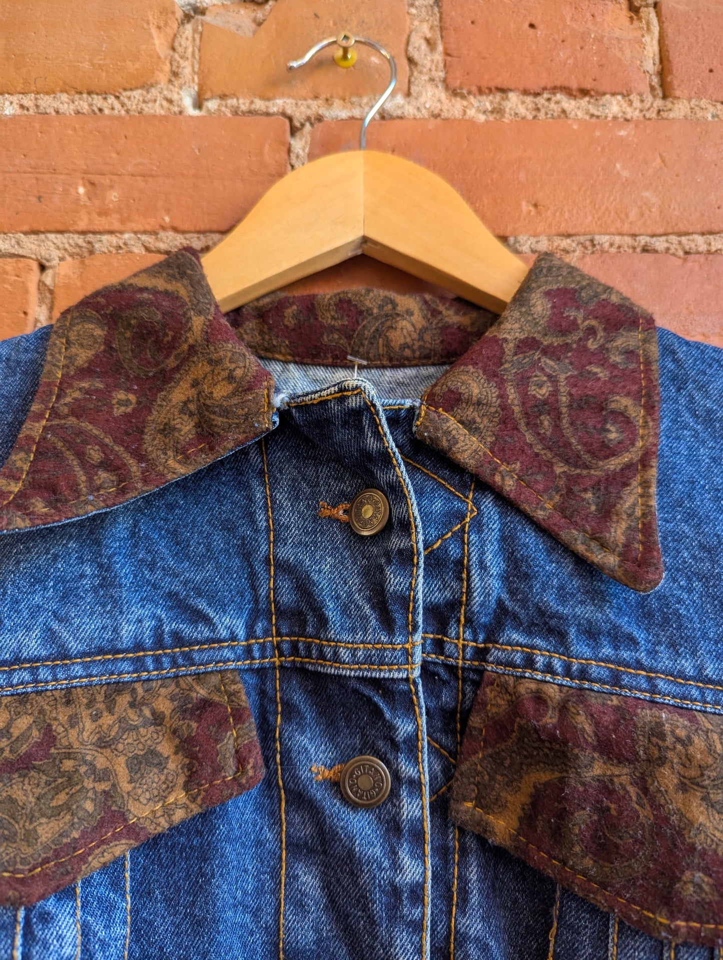 1980s Gitano Cropped Dark Wash Denim Jacket With Brown Paisley Accents