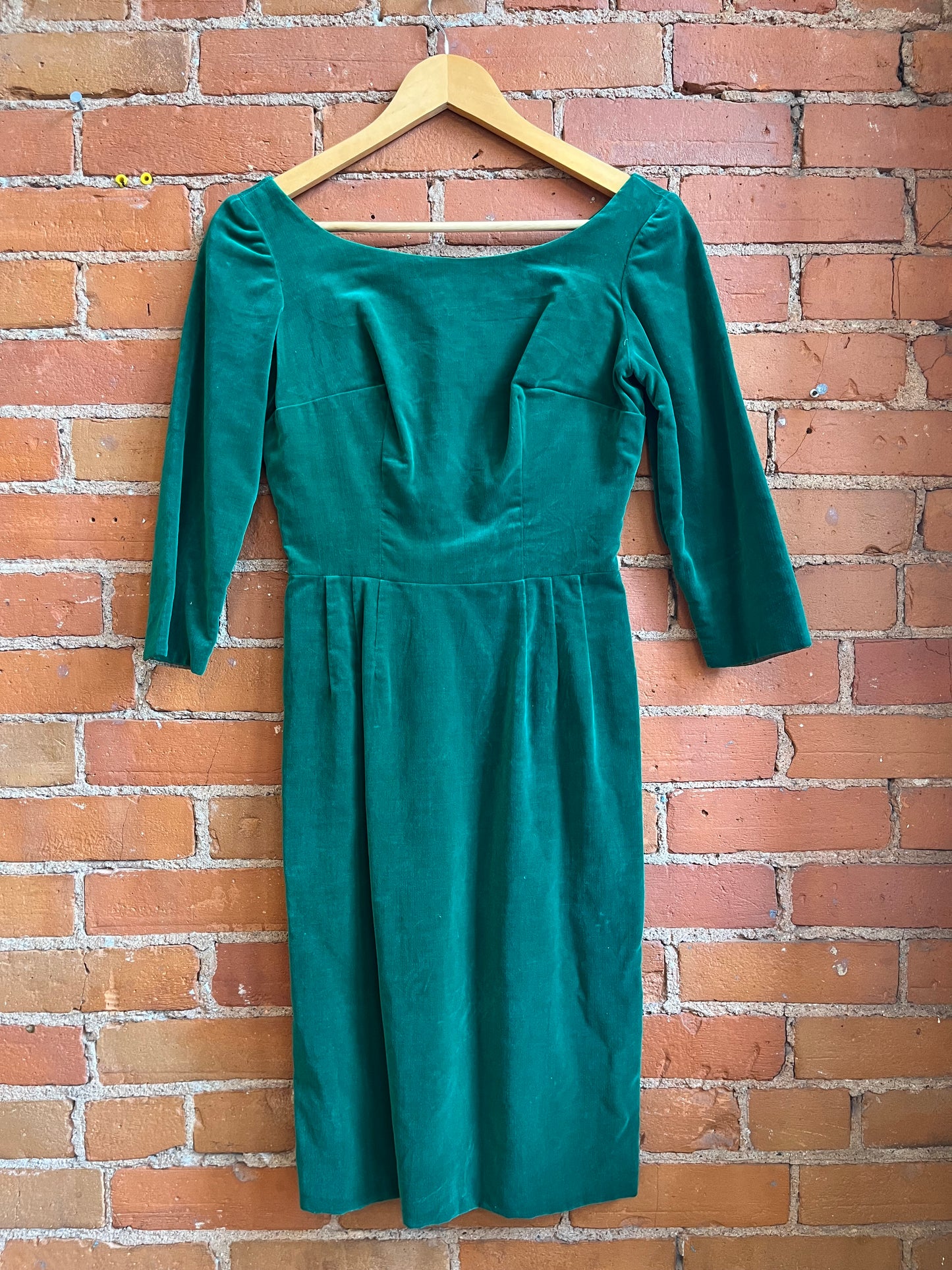 60's Kelly Green Boat Neck Velvet Dress