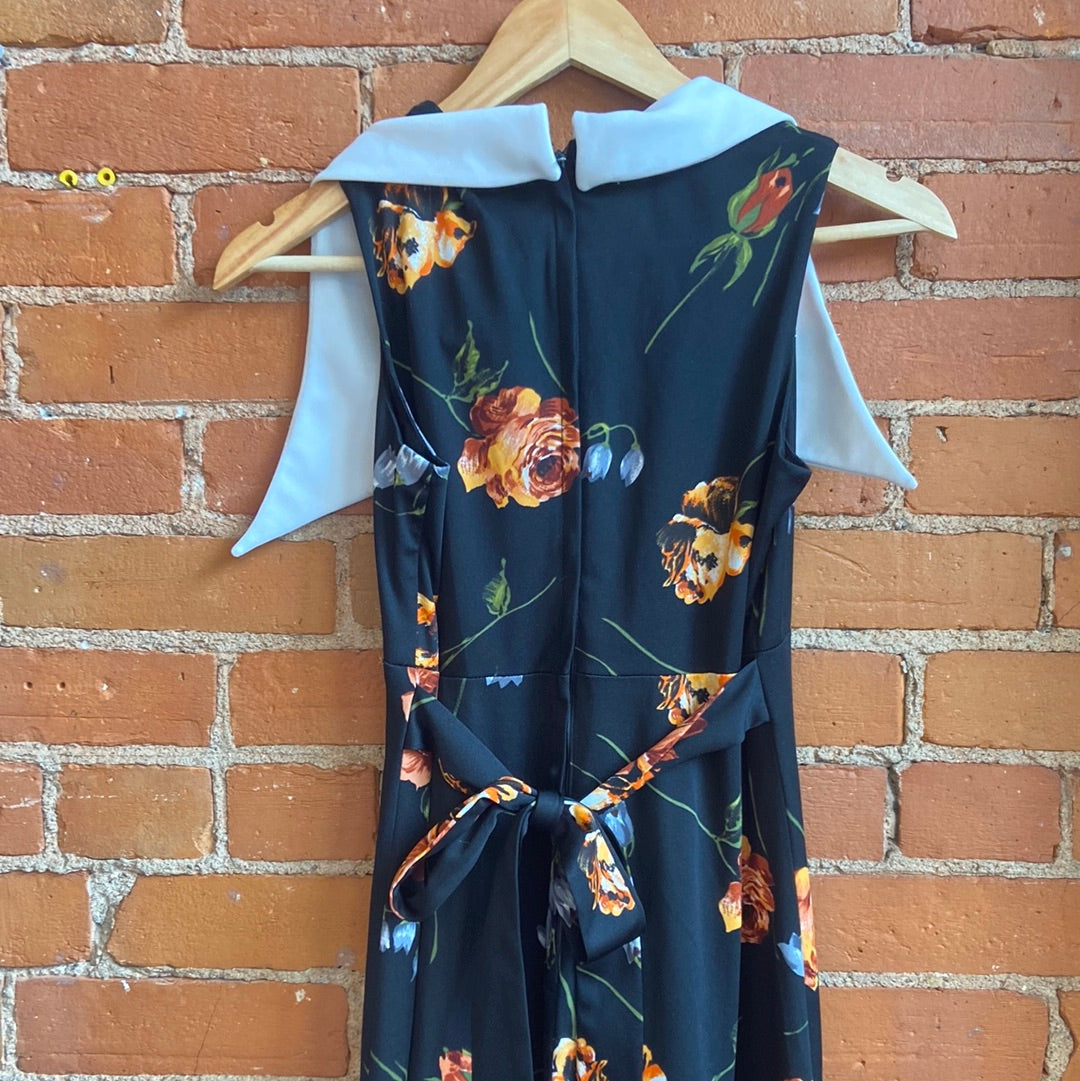 70’s Maxi Floral Dress with Dagger Collar