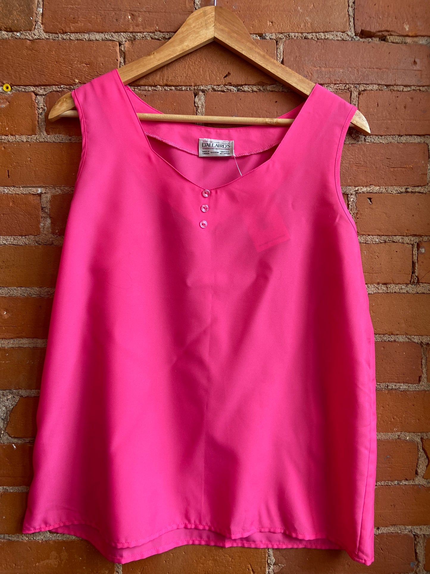 1990s D'Alliards Pink V-Neck Tank Top