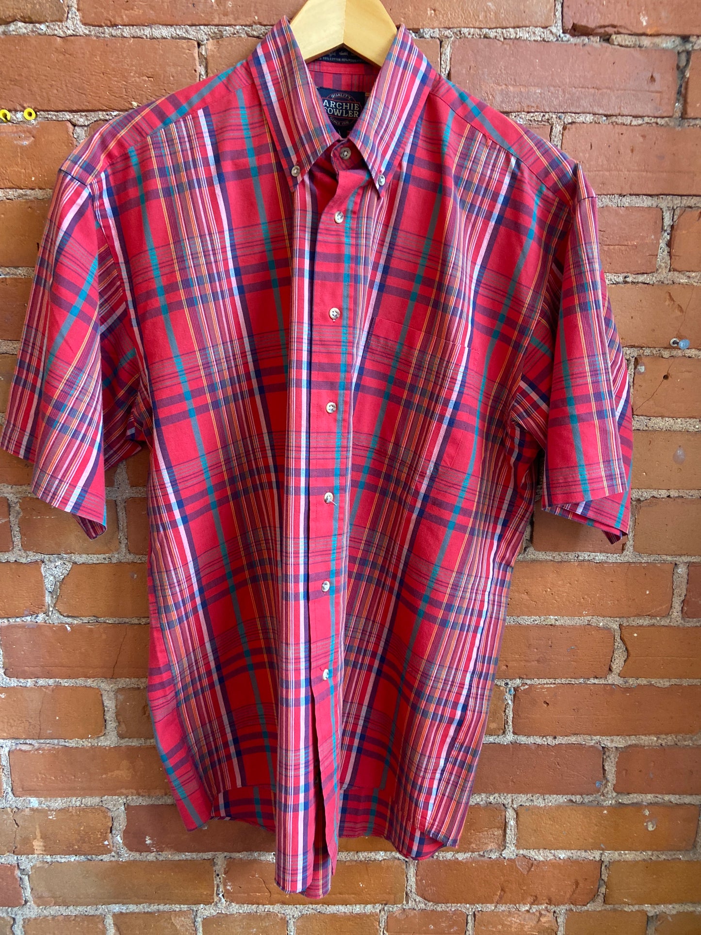 Red Plaid Short-Sleeve Button-Down