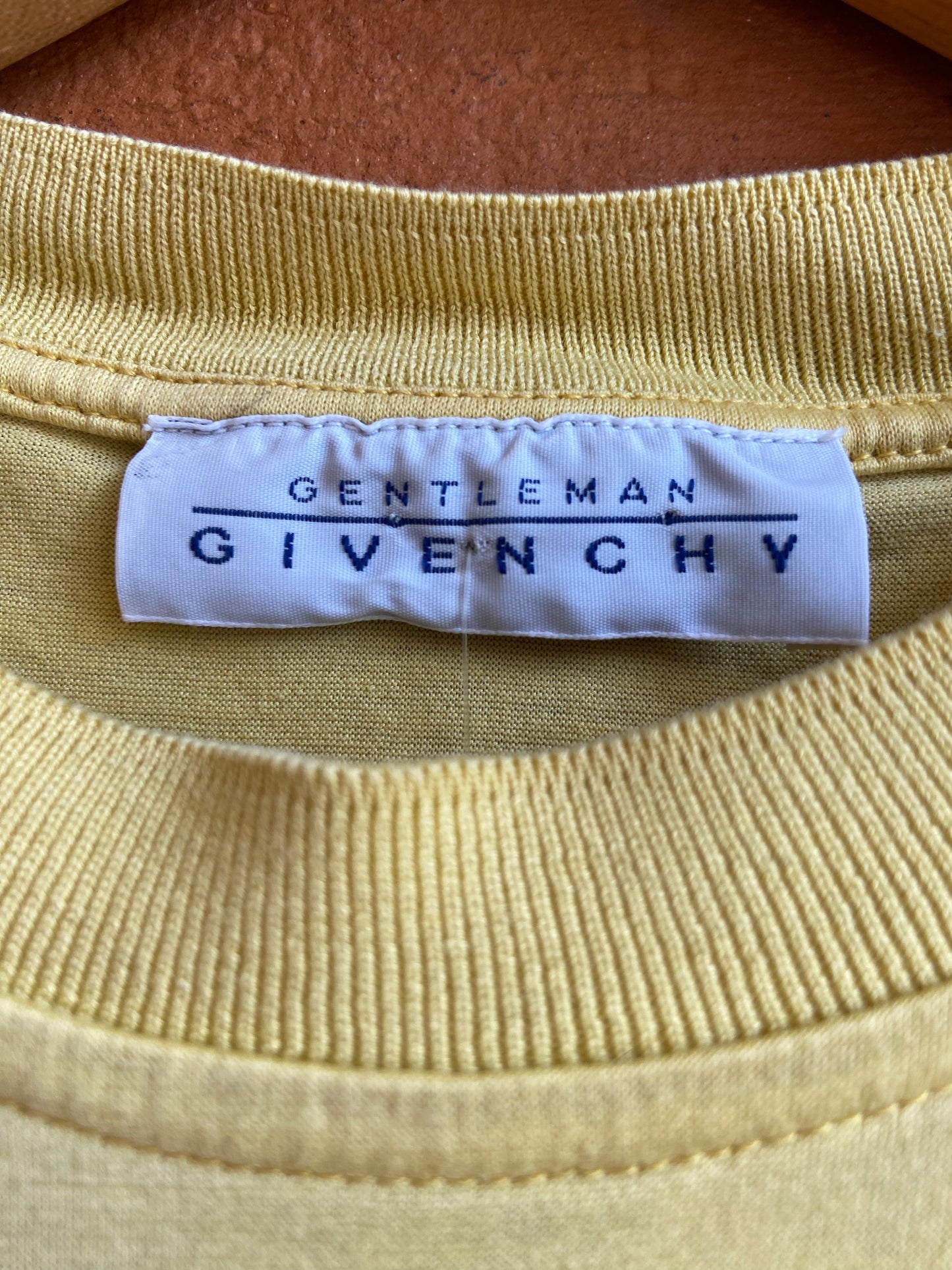 *Designer* GIVENCHY Yellow T-Shirt
