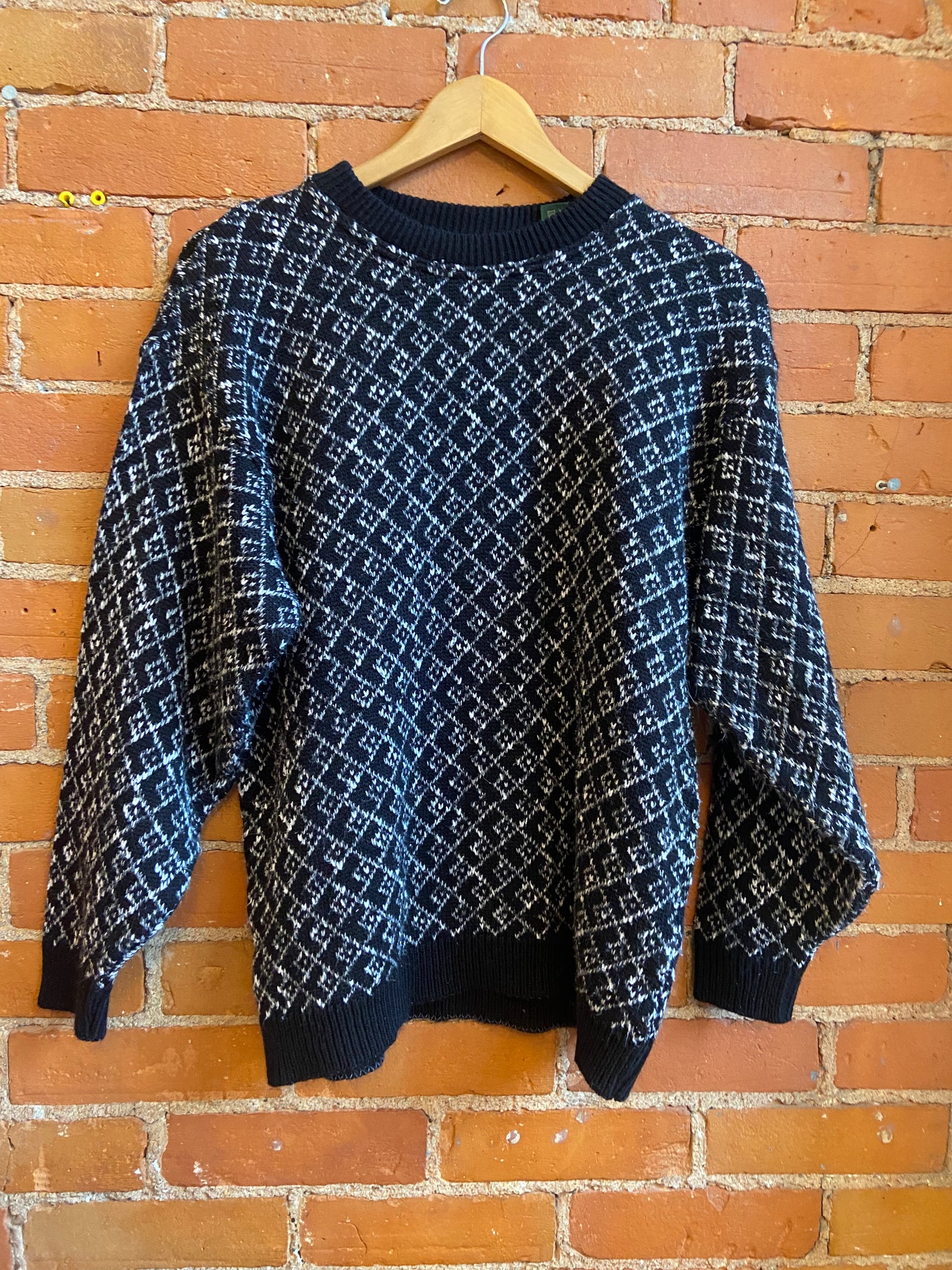 B&W Acrylic/Cotton Patterned Sweater