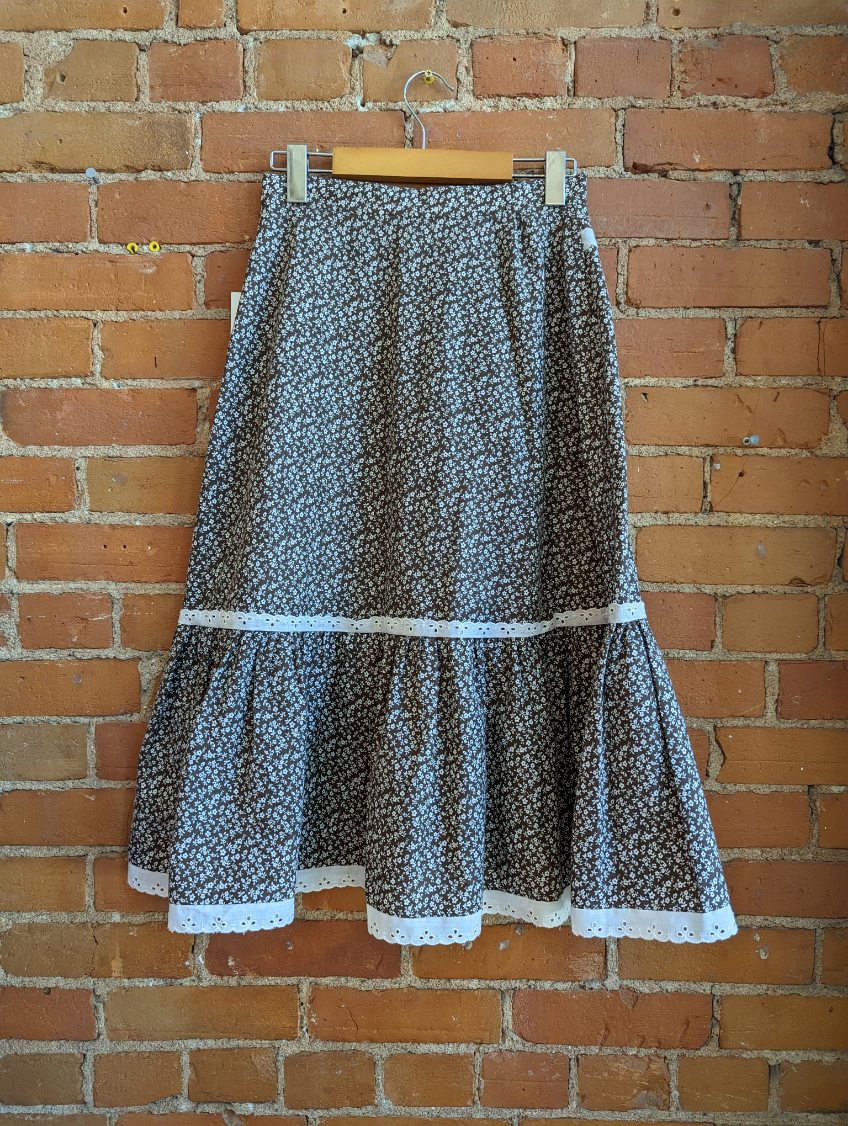 1970s Brown and White Floral Prairie Skirt