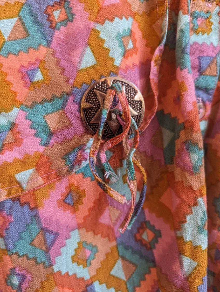 1980s Mine and Bill's Outfitters Western Style Button Up With Conchos