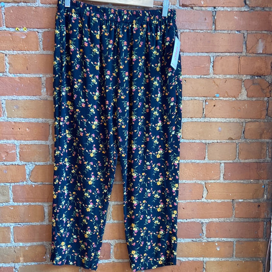 Cropped Black Floral Pants